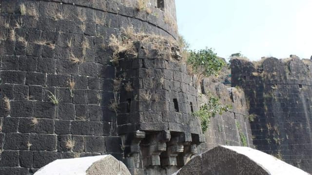 Fort Vetalgad Information in Hindi